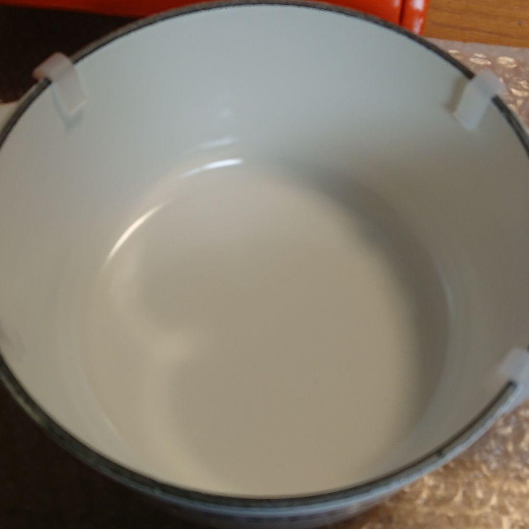 ル・クルーゼ ココットロンド 16cm ホワイト【未使用】両手鍋 ルクルーゼ