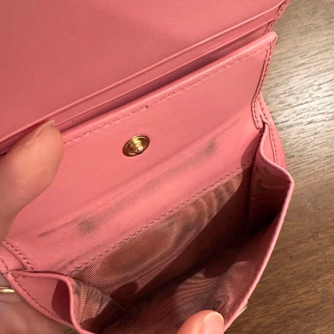 PRADA 財布　ウォレット　二つ折り　プラダ