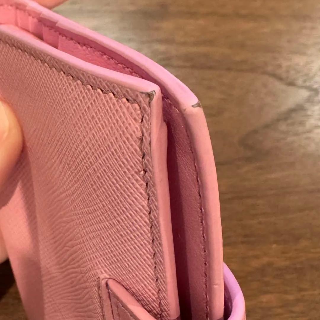 PRADA 財布　ウォレット　二つ折り　プラダ