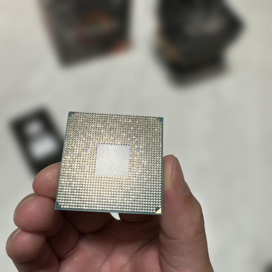 CPU AMD Ryzen 7 3700X CPU