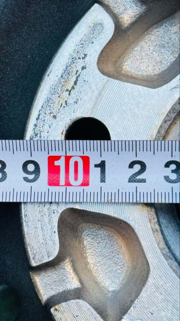 スタッドレスタイヤ 205/65R15 1シーズン利用