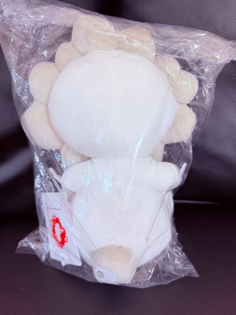 【新品】EXPO2025 ミャクミャク お手玉風ぬいぐるみ 白Ｍ