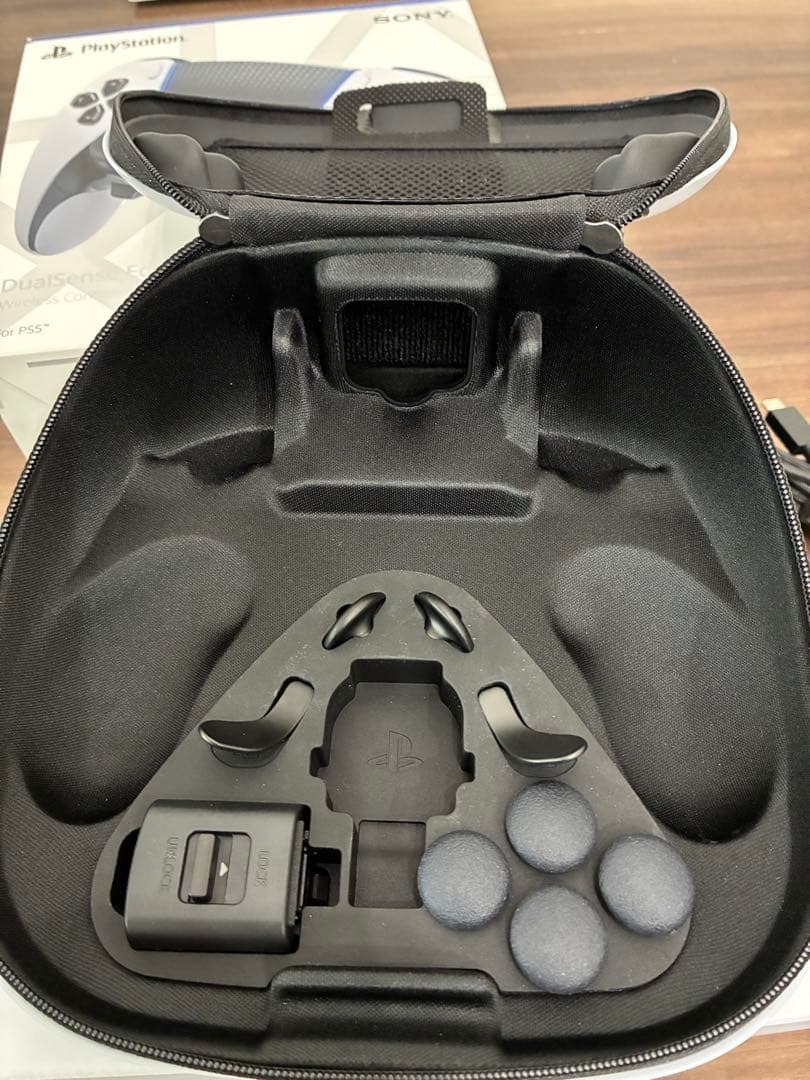 美品　DualSense Edge ワイヤレスコントローラー