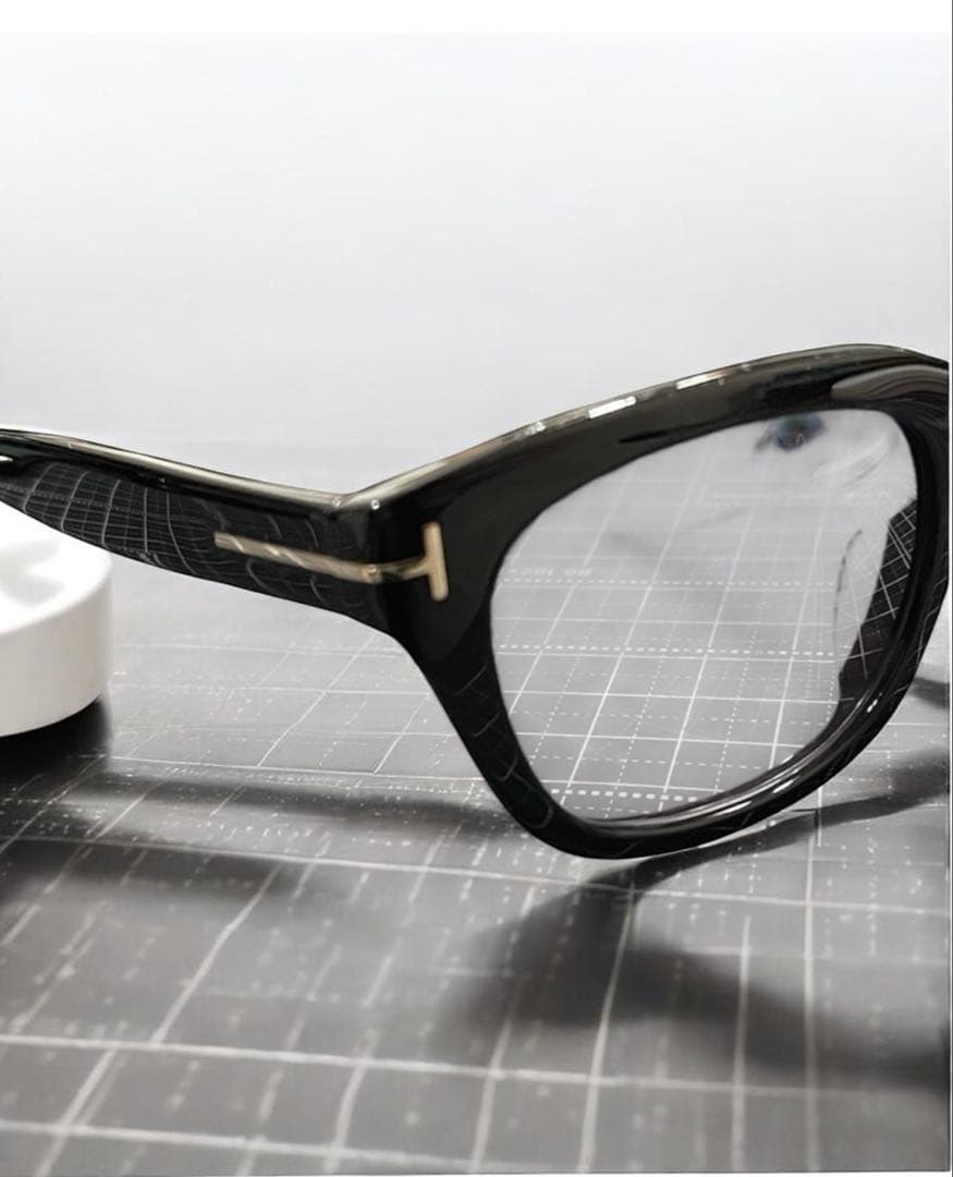 定価6.9万 平野紫耀着 TOMFORD TF237-F01Bアジアンフィット