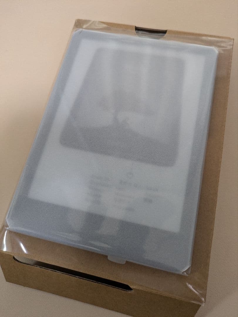 Kindle Paperwhite 第12世代 16GB カバー付き