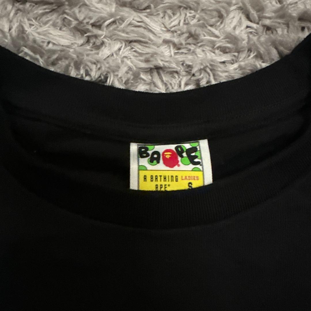 ape kitty sanrioコラボTシャツ　着丈61 身幅48