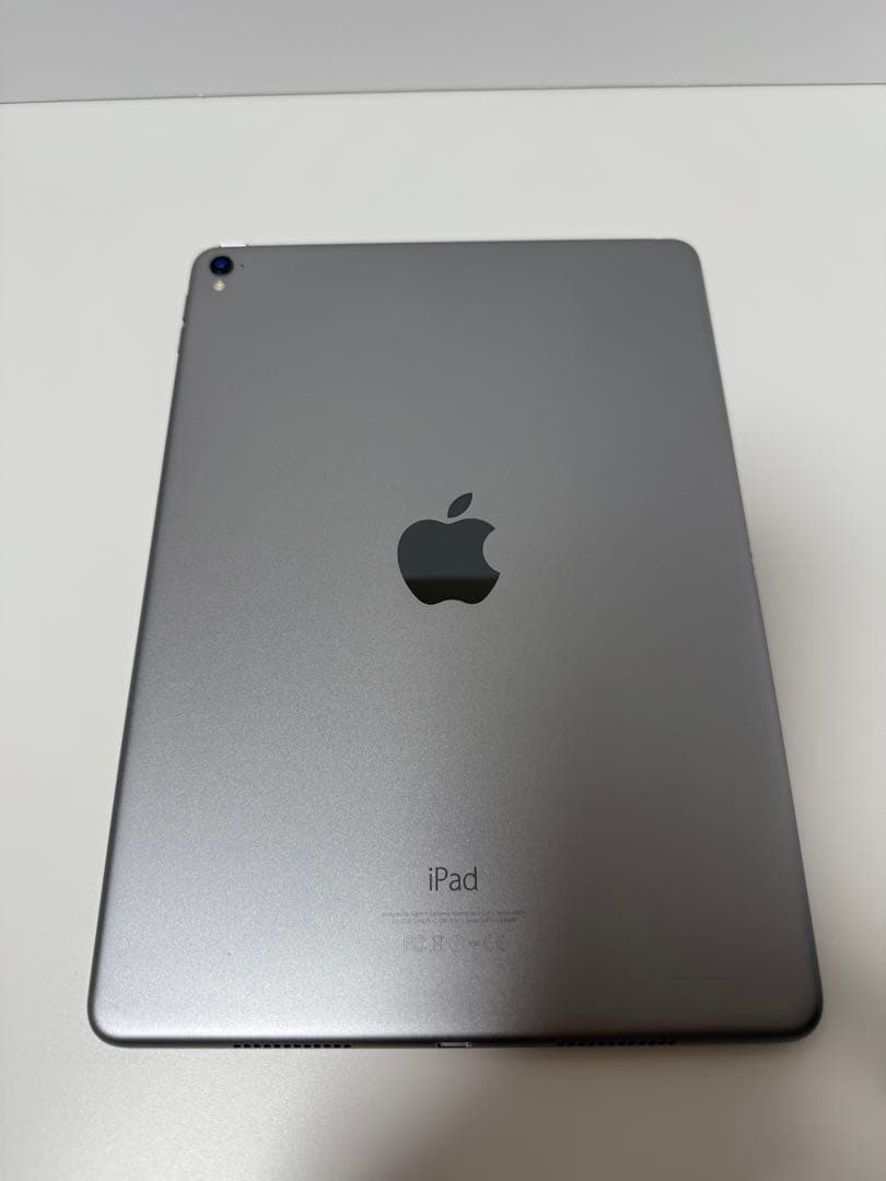 iPad Pro 9.7インチ Wi-Fiモデル 32GB(ブラック)本体のみ