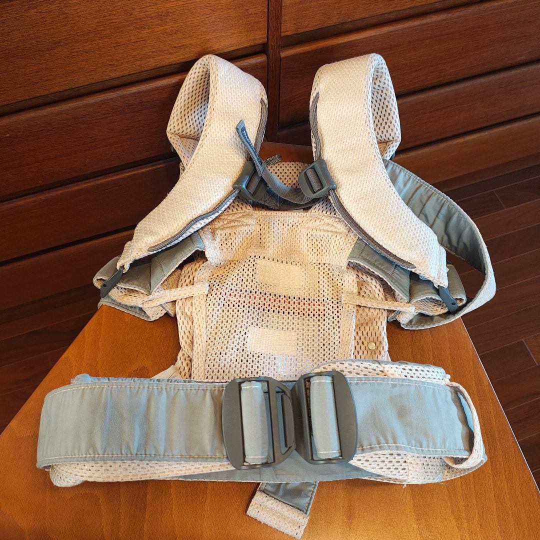 美品 Baby Bjorn ベビービョルン ONE 抱っこ紐