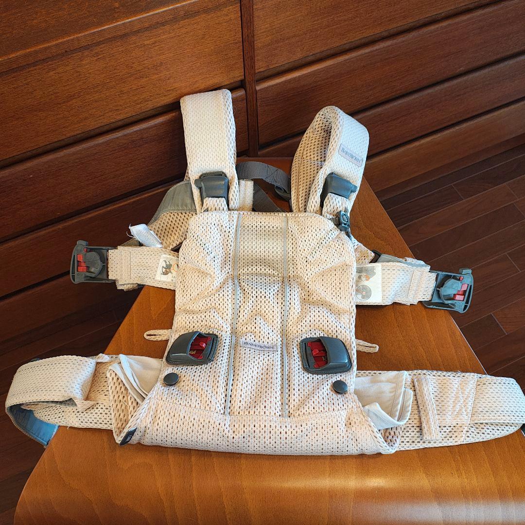 美品 Baby Bjorn ベビービョルン ONE 抱っこ紐