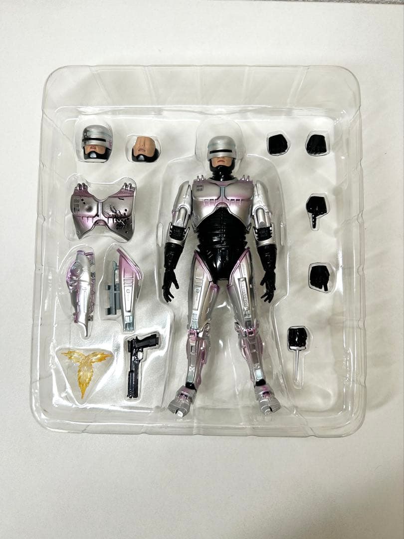 MAFEX No.225 ロボコップ ROBOCOP Renewal Ver.