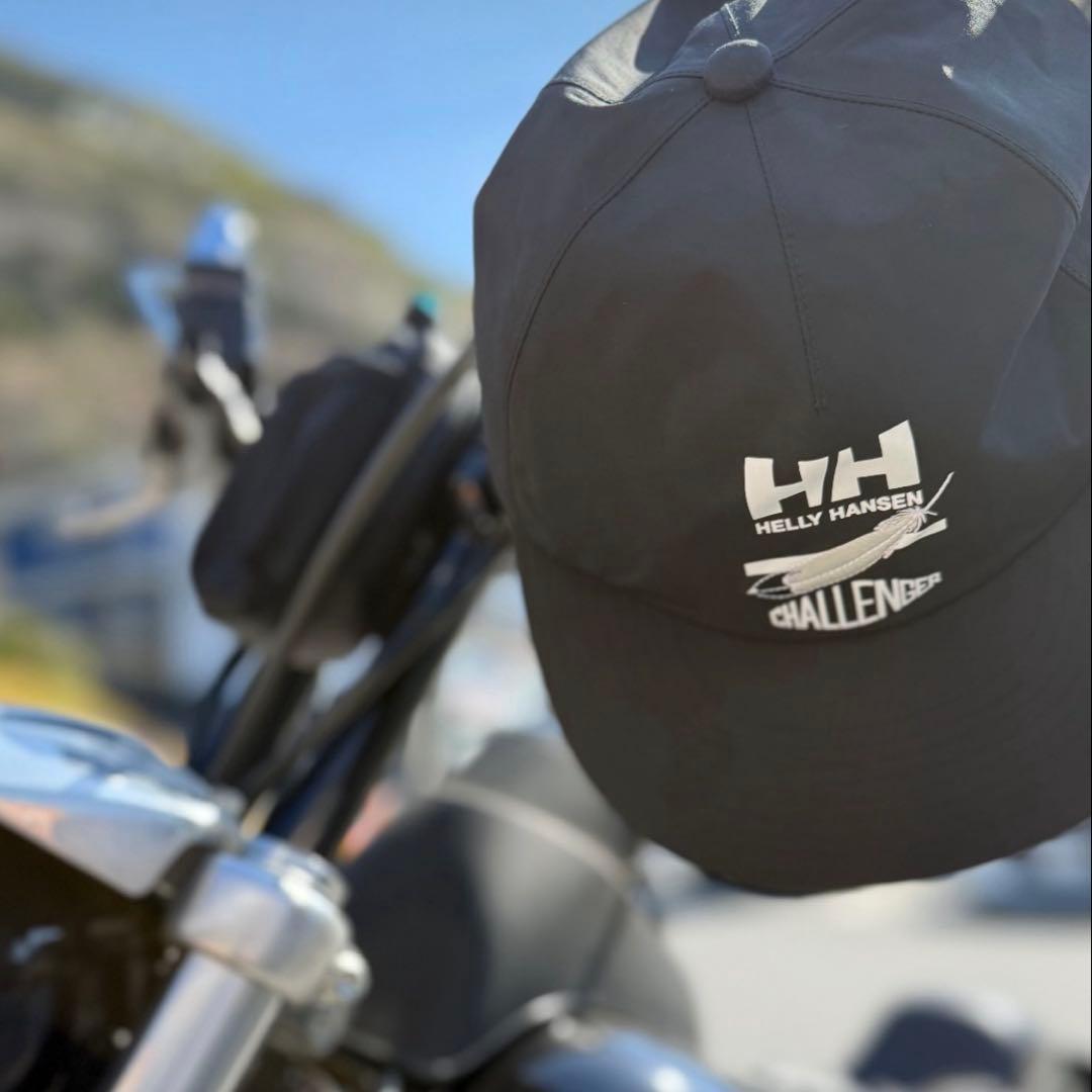 HELLY HANSEN × CHALLENGER レーシングウインドキャップ