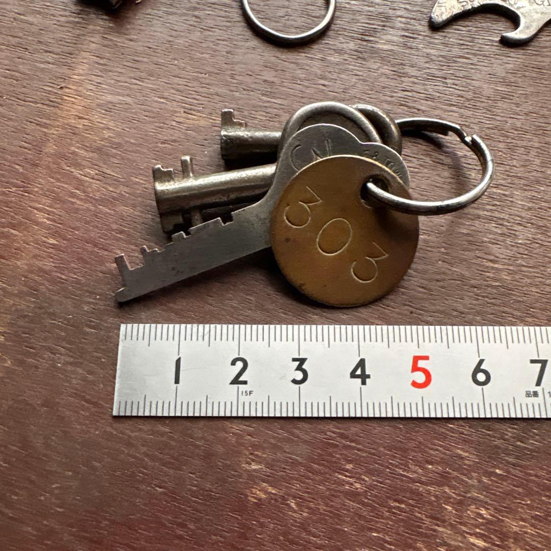 US JUNK KEY-CHAINS／Antique ＆Vintage