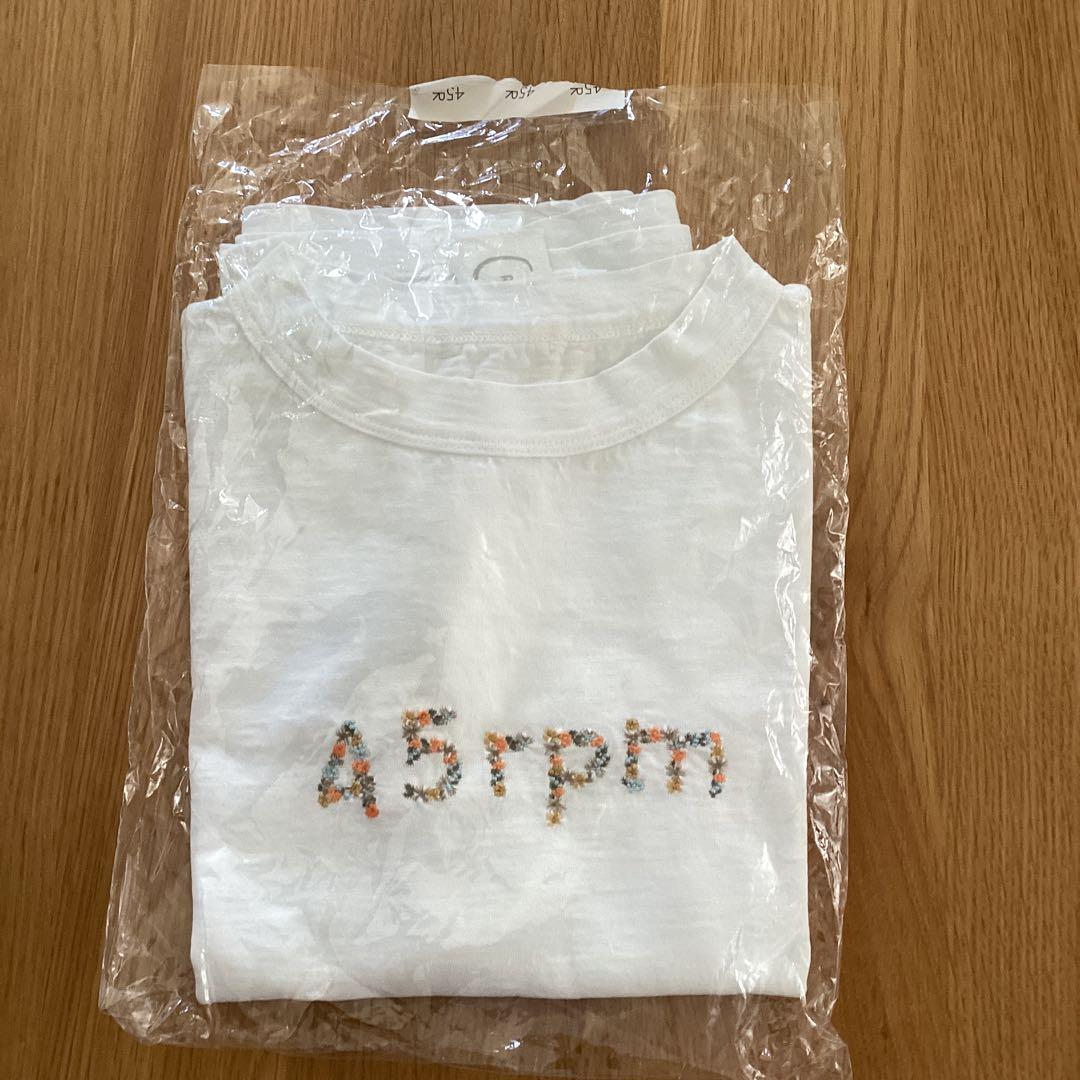 45R タグ付き　新品　フラワー刺繍ロゴ