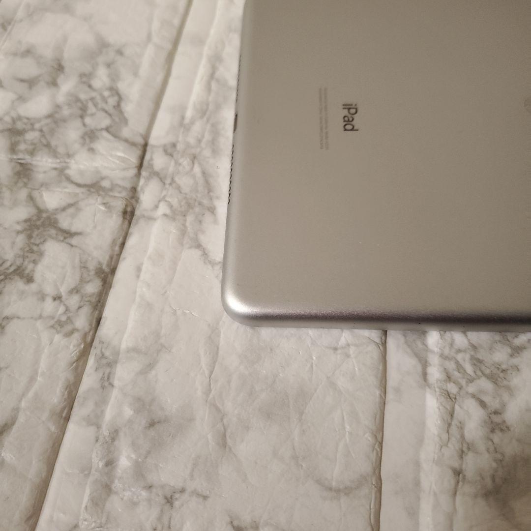 143 iPad mini5 5世代 64GB SIMフリー シルバー