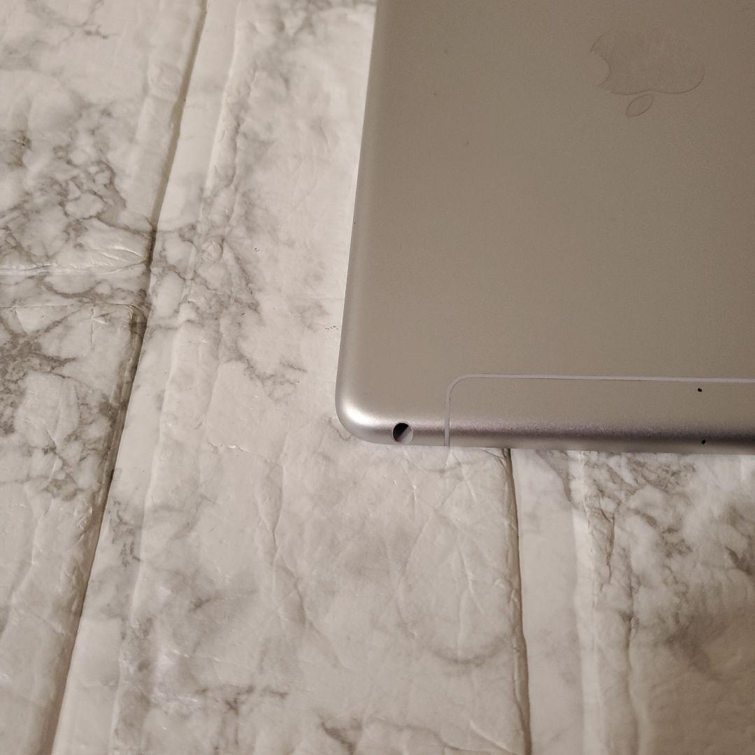 143 iPad mini5 5世代 64GB SIMフリー シルバー