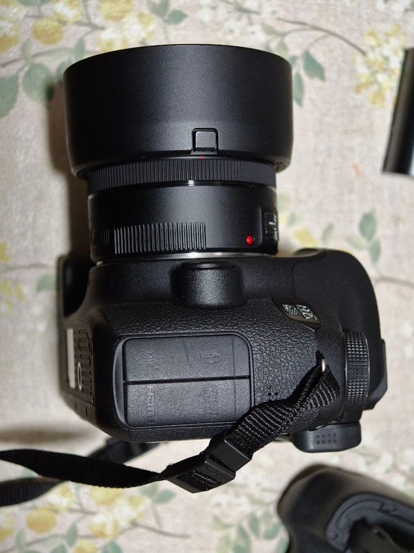 【美品】Canon 6D本体 +Canon& TAMRONレンズ2本セット