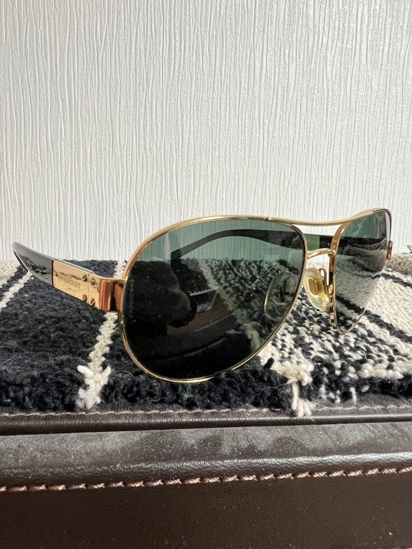 ブラピ着　ヴィンテージBurberryサングラス