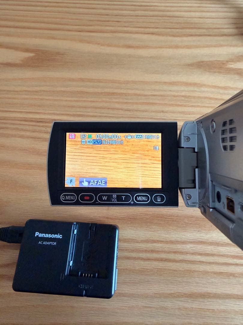 Panasonic HDC-HS300 フルHDビデオカメラ