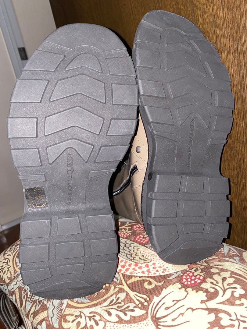 alexander mcqueen tread slick ロング　ブーツ