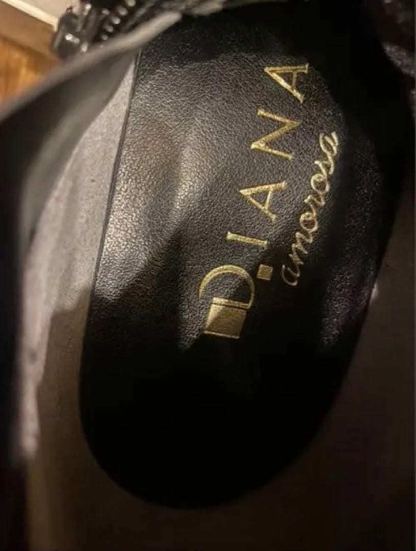 DIANA 黒ベルベットオーバーザニー・ブーツ