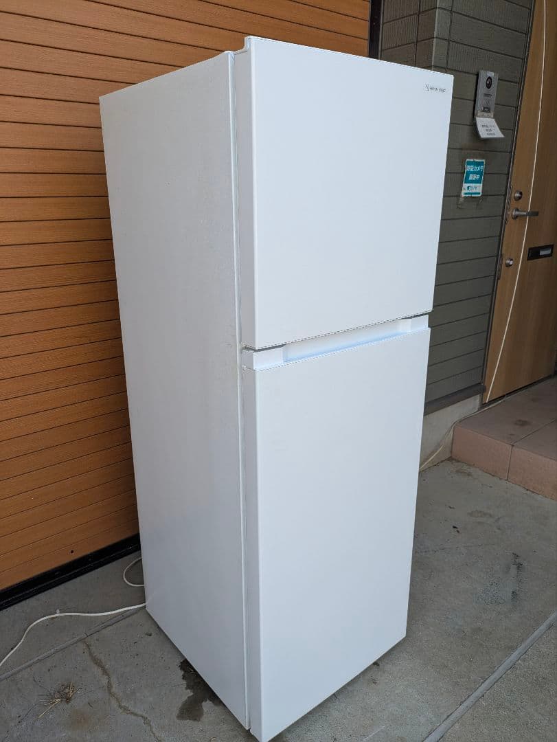 2ドア冷蔵庫236L/YRZ-F23H1/2022年/配送エリア限定/お引取歓迎