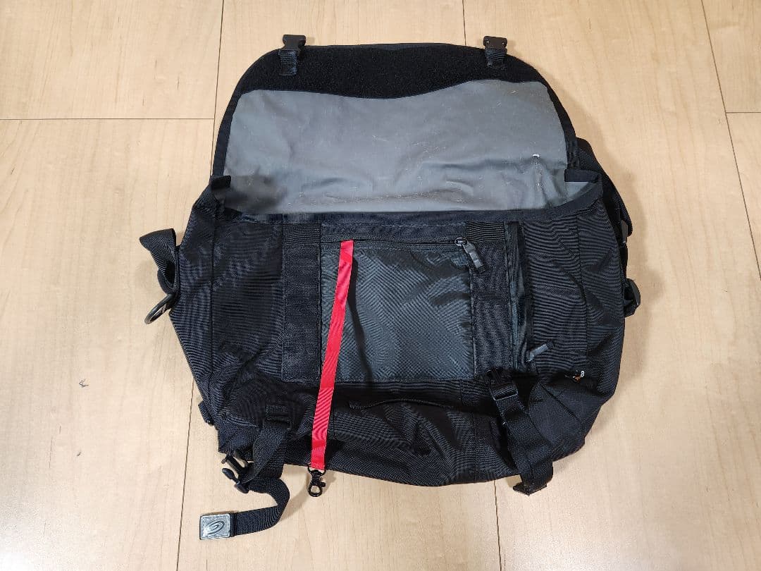 Timbuk2 メッセンジャーバッグ 黒 S
