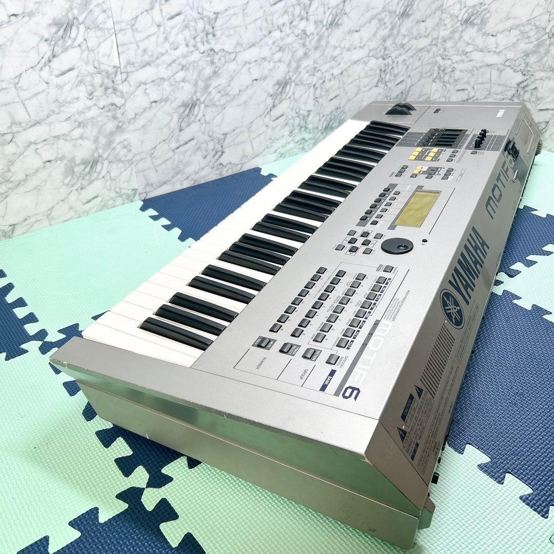 YAMAHA MOTIF6 シンセサイザー 61キー