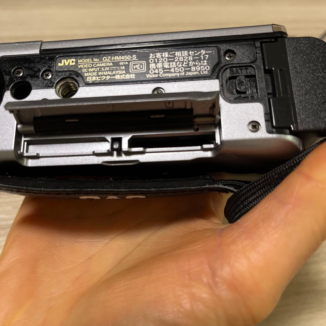 美品JVC Everio HD　40倍ズーム GZ-HM450-S SDカード付