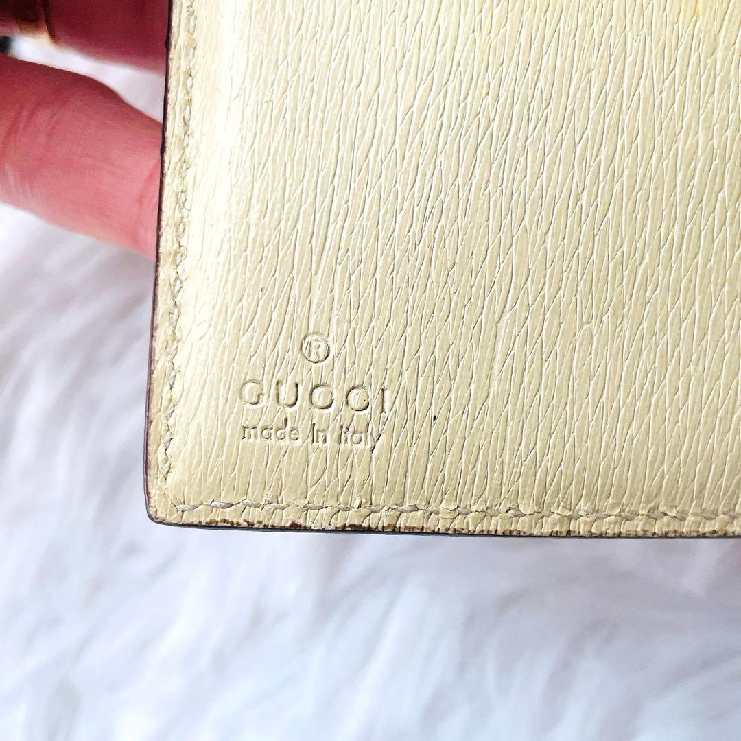美品⭐︎GUCCI ベージュ Gロゴ ゴールド金具 二つ折り 財布 専用箱付き