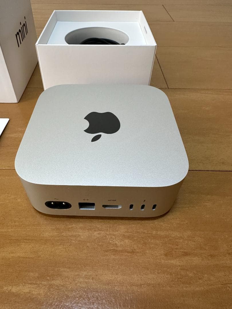 Apple Mac mini m4 メモリ:16GB SSD:256GB