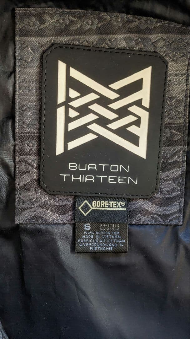 【値下げ】Burton Thirteen スノーボードジャケット