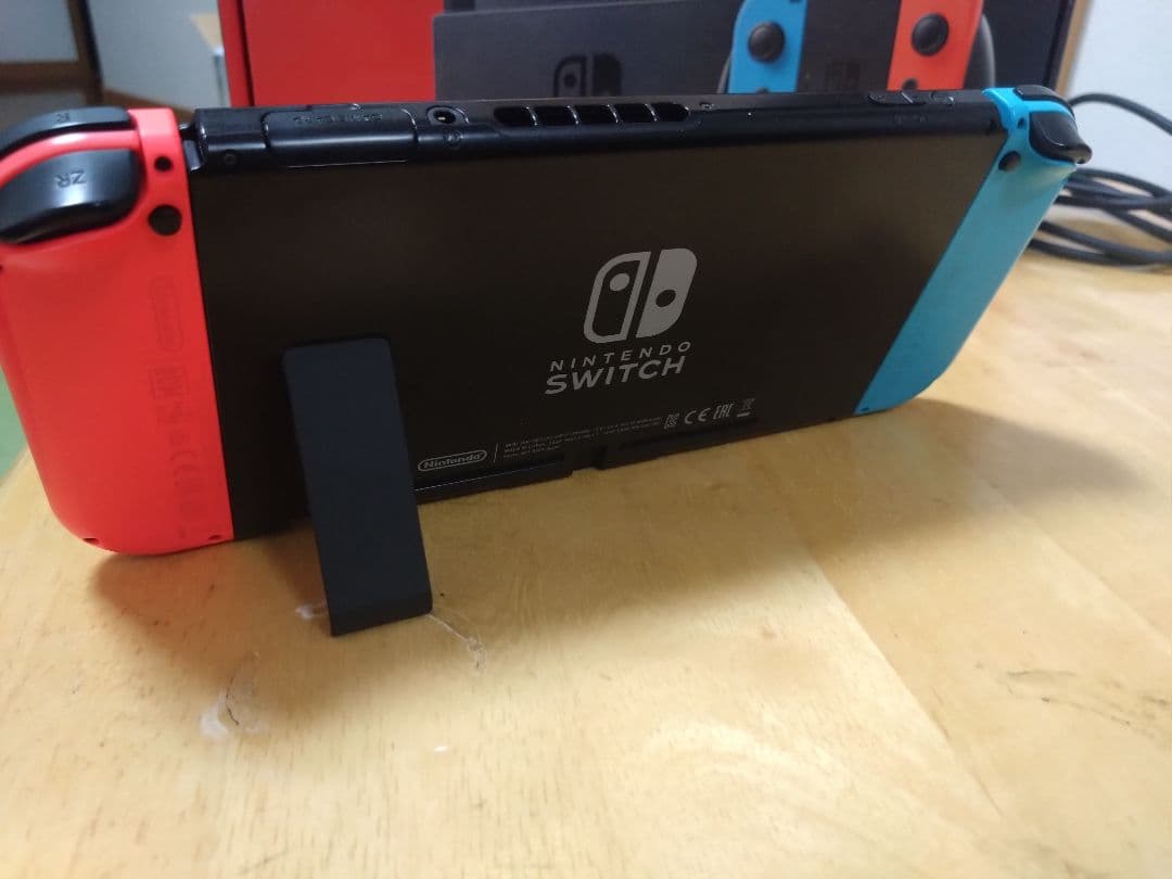 ニンテンドーSwitch本体(箱付)＋付属品完備＆スイッチソフト2本セット