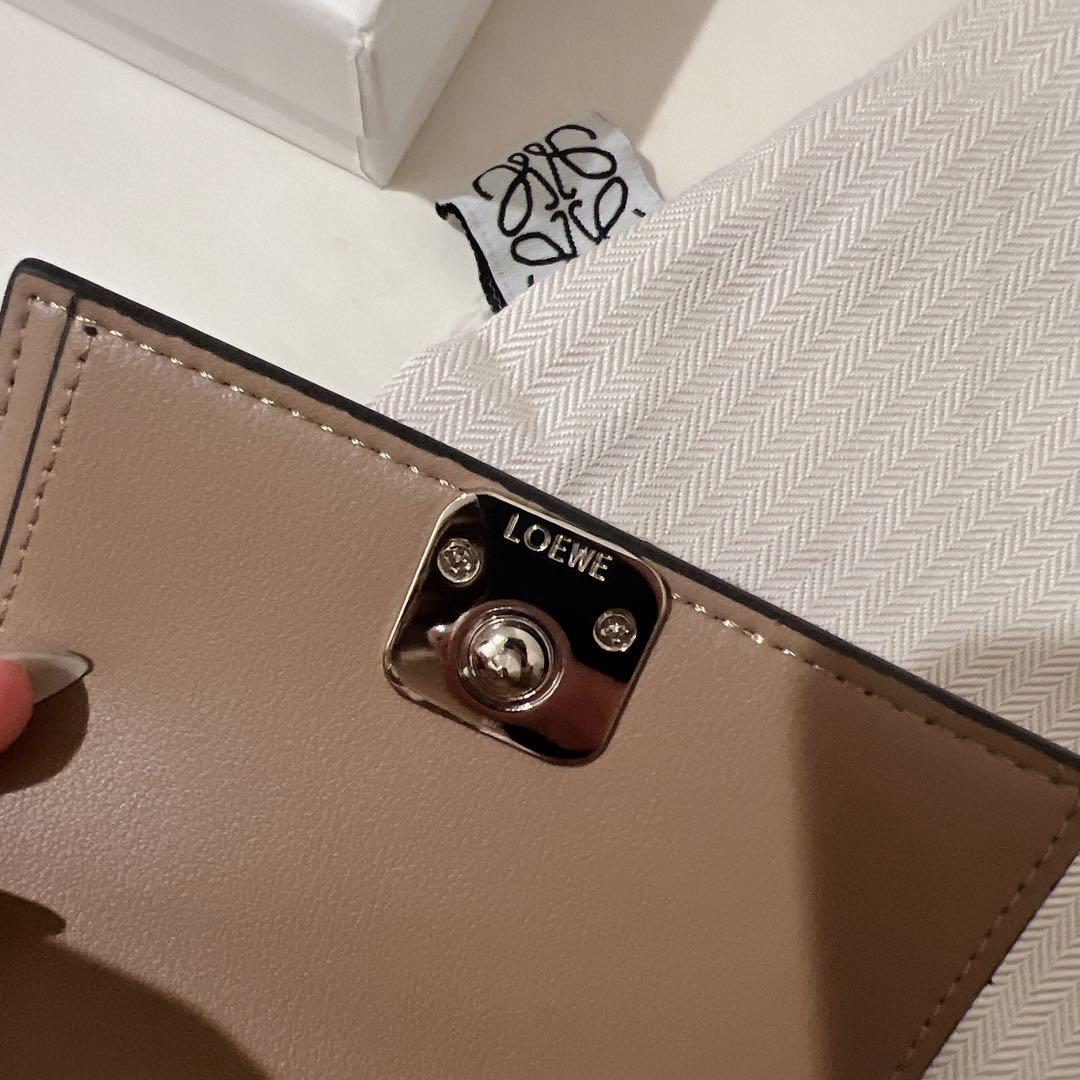 【未使用品】 LOEWE トライフォールド ウォレット アナグラム 金具 レザー