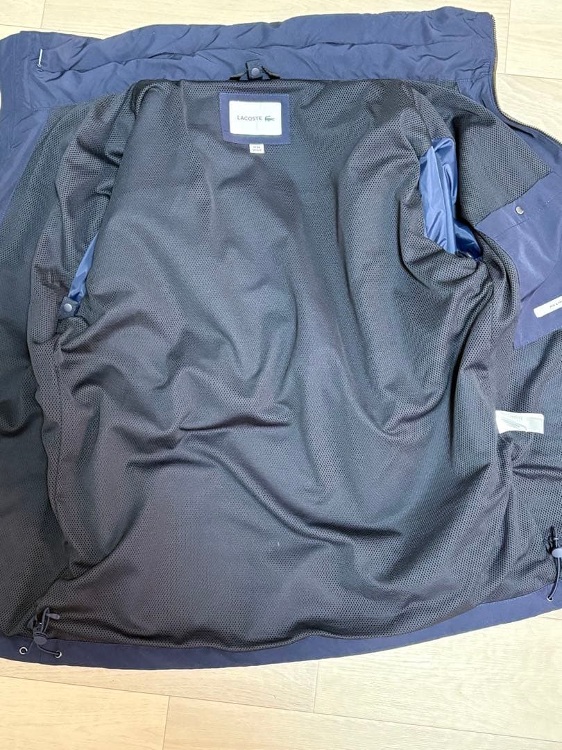 ラコステ　LACOSTE フード内蔵スタンドカラージップアップジャケット