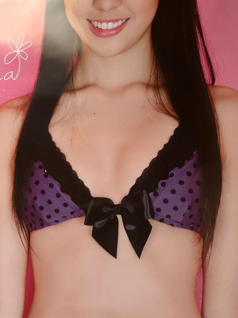 藤江れいな 等身大ポスター エンタメ 下着姿で挑発 元AKB48 元NMB48