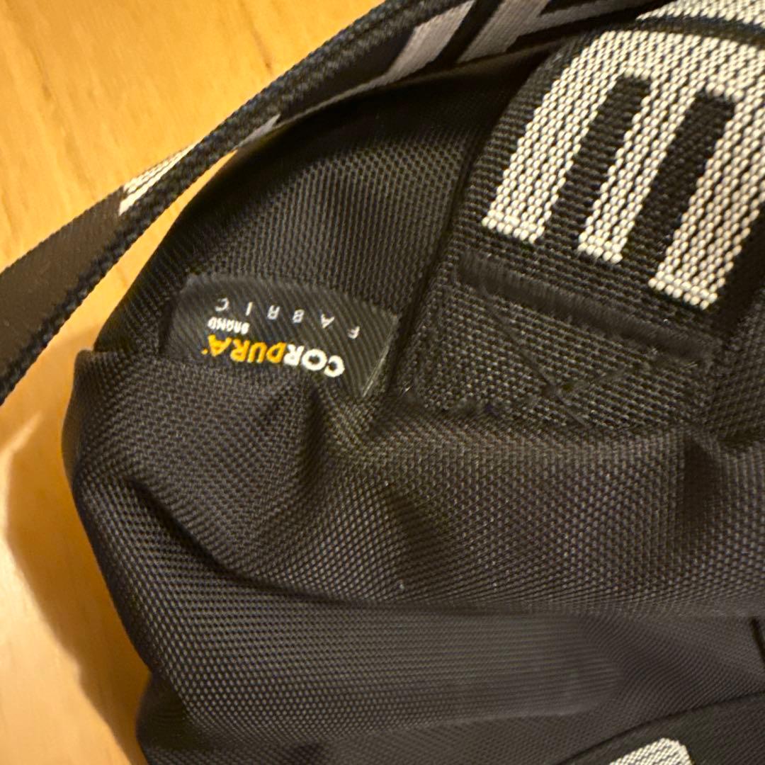 未使用品　Supreme ブラック ボストンバッグ