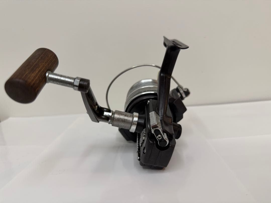【希少・名機】ダイワSS5000C ビンテージ スピニングリール ウッドハンドル