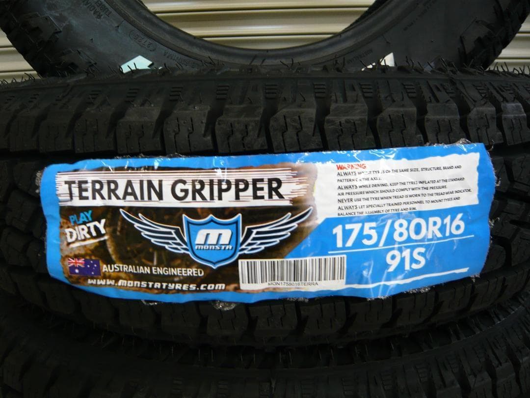 送料込☆モンスタテレーングリッパーA/T☆175/80R16☆ホワイトレター☆