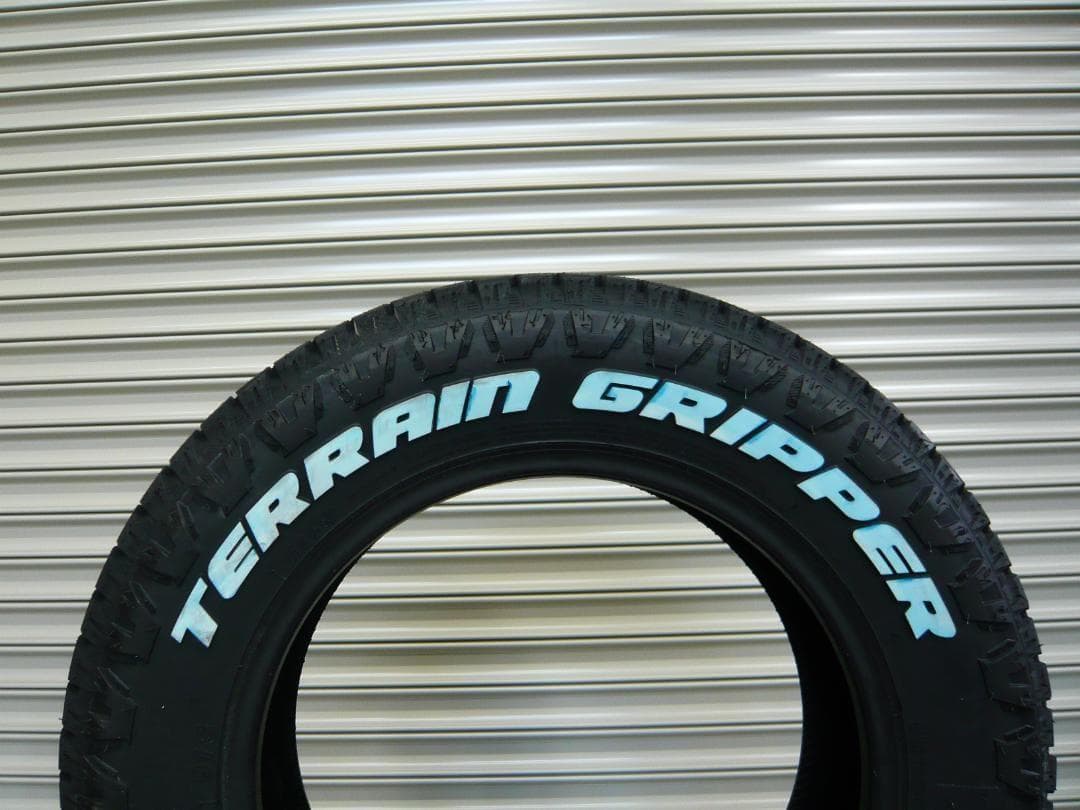 送料込☆モンスタテレーングリッパーA/T☆175/80R16☆ホワイトレター☆
