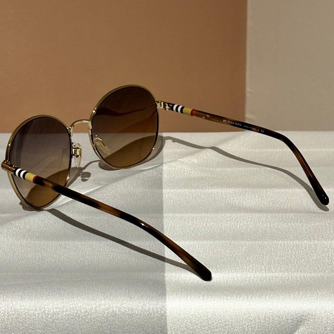 Burberry サングラスBE3094 1257G9 56 メンズ　レディース