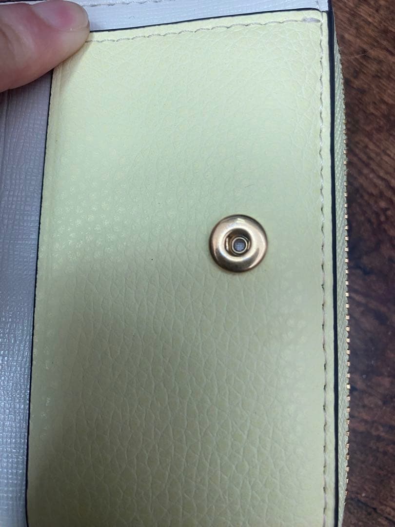Tory Burch 二つ折り財布 イエロー