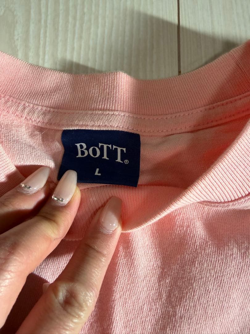 BOTT ピンク Tシャツ 半袖