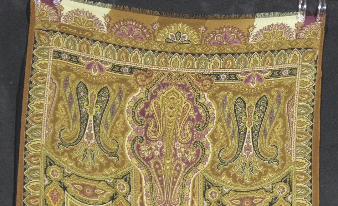 極美品　ETRO エトロ　大判ストール　スカーフ　シルク100％　 D539