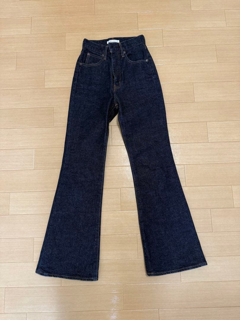 23 moussy フレアデニム
