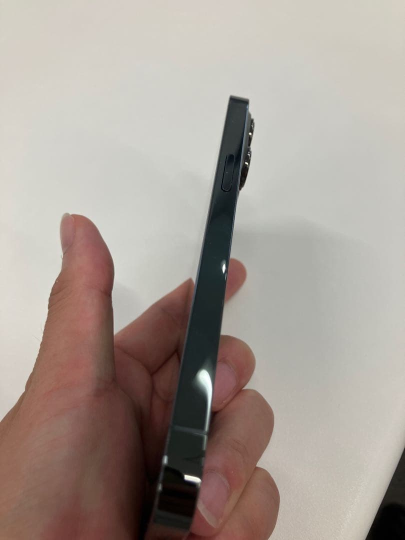 美品！iPhone13Pro 256GB アルパイングリーン➕液晶フィルム付
