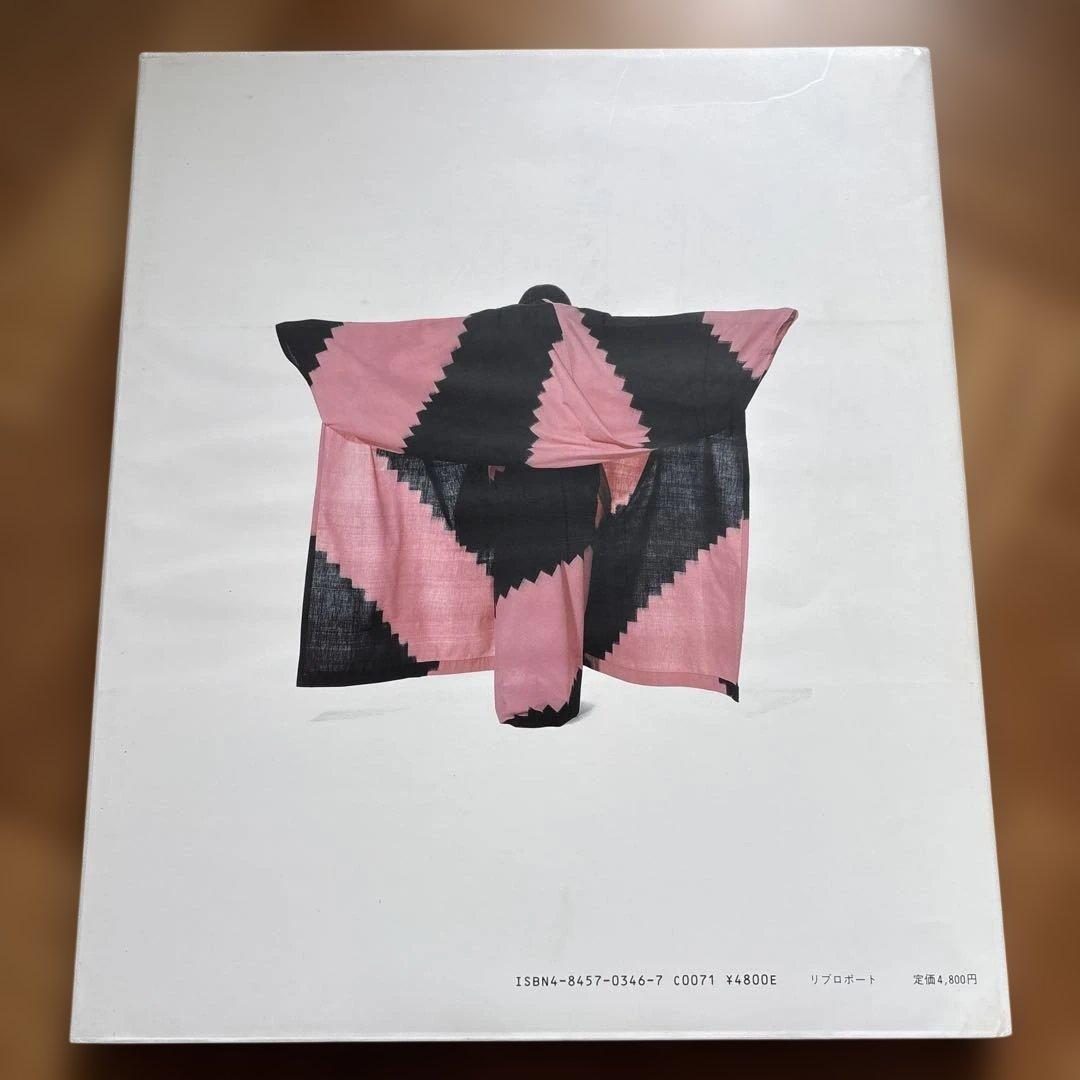 イッセイミヤケ アーヴィング・ペン ISSEY MIYAKE