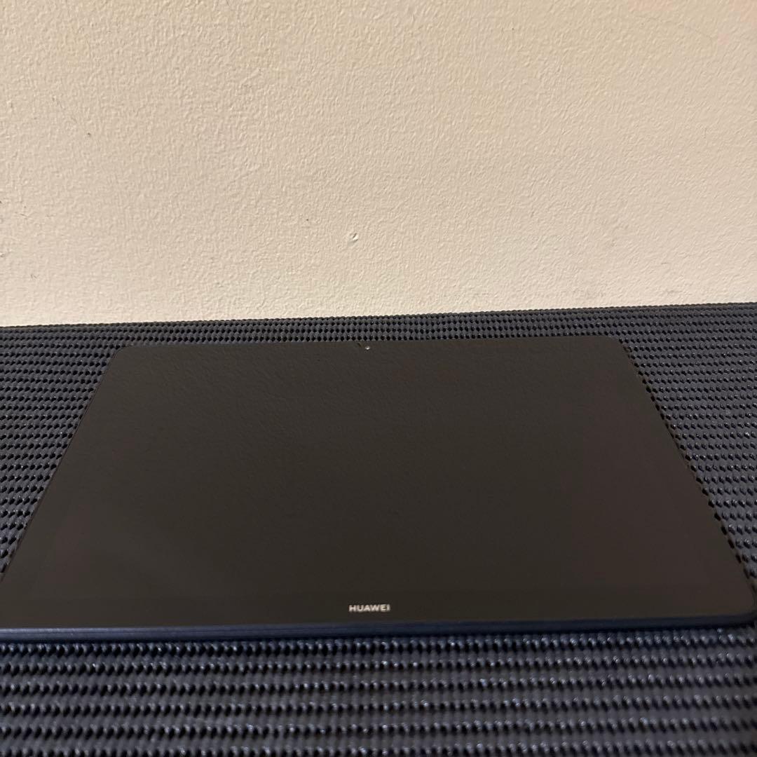 J60 美品　HUAWEI MediaPad T5 (AGS2-W09) 本体