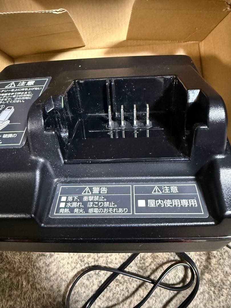 パナソニック 電動自転車バッテリー充電器 NKJ069Z1　箱付き　動作確認済み