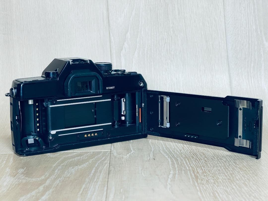CONTAX コンタックス 167MT フィルム一眼レフ ボディ