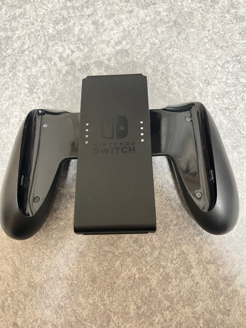 【完品】Nintendo Switch 本体+SDカード(64GB)+軽量ケース